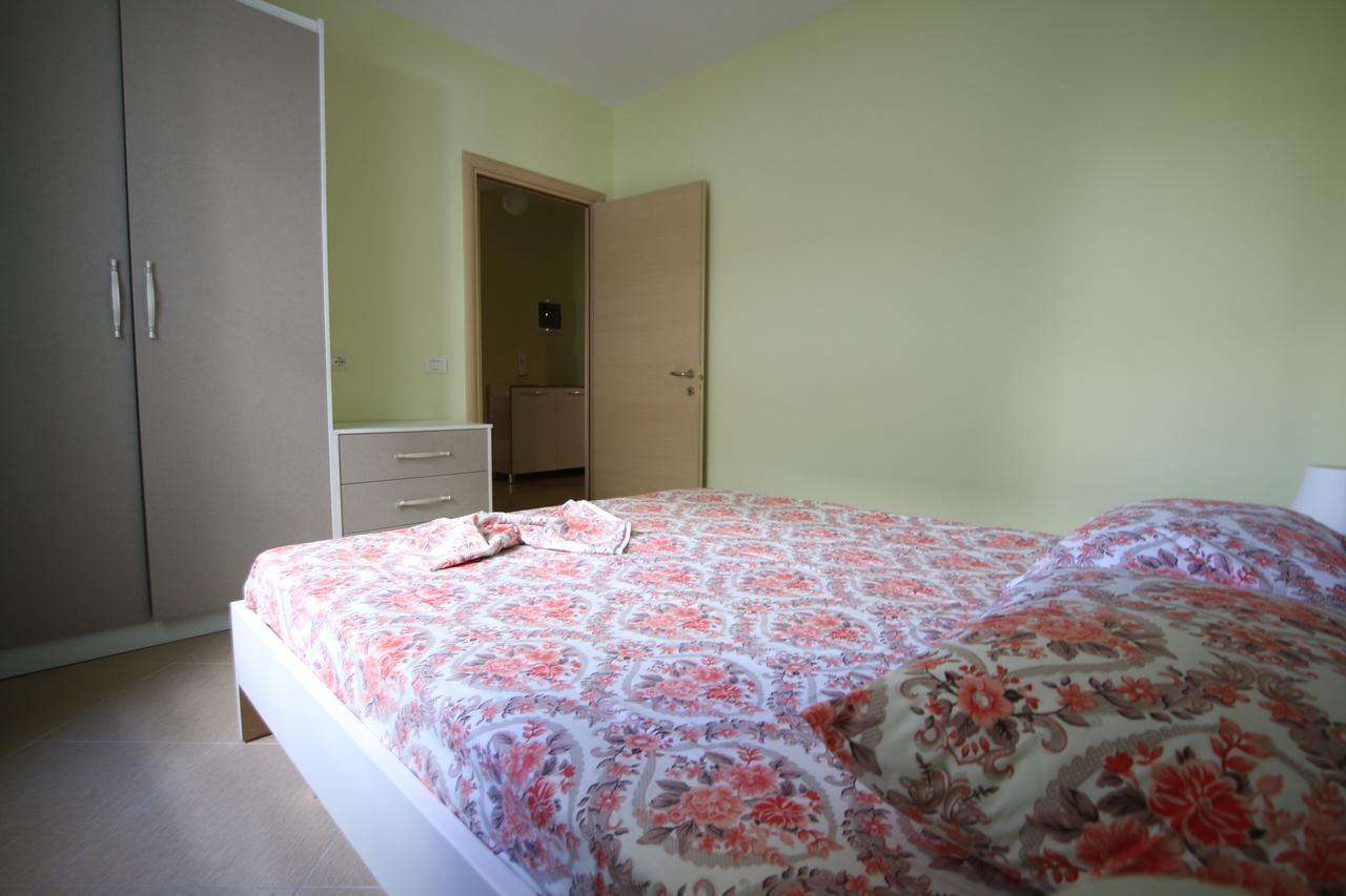 סרנדה Cozy Sea View Apartment K4 מראה חיצוני תמונה